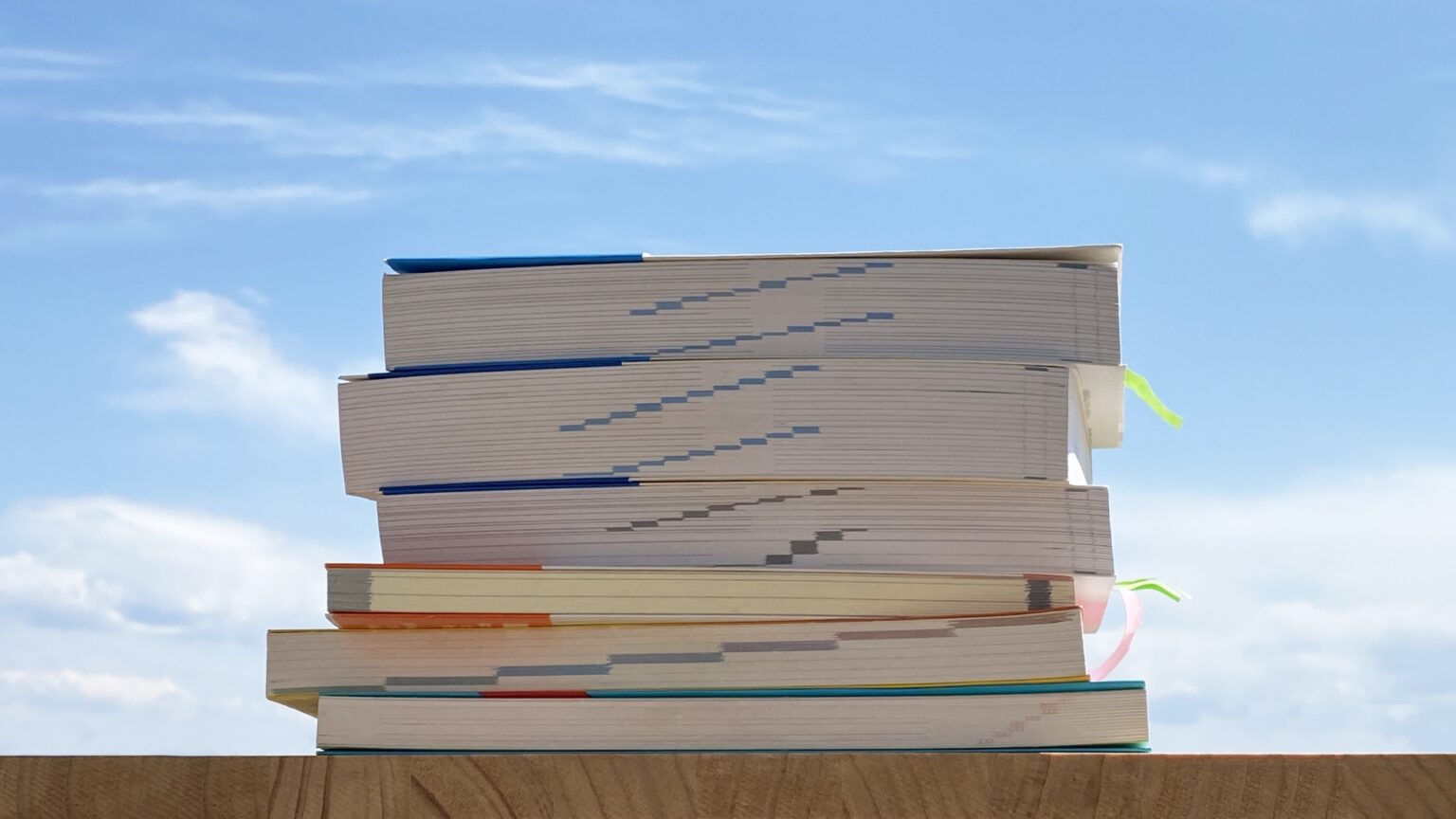 中3の夏休みの勉強法とは？高校受験に備えるプランの立て方から学習の進め方、おすすめ教材まで！中3夏休み勉強法を徹底解説！ 学びば AtoZ