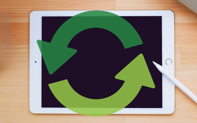 タブレットとタッチペンとリサイクルマーク